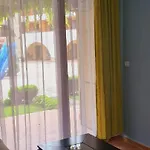Апартамент Sorrento In Marina Cape