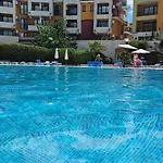 Апартамент Sorrento In Marina Cape *