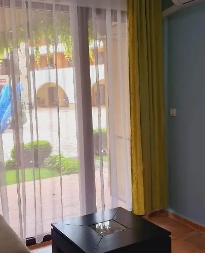 Апартамент Sorrento In Marina Cape